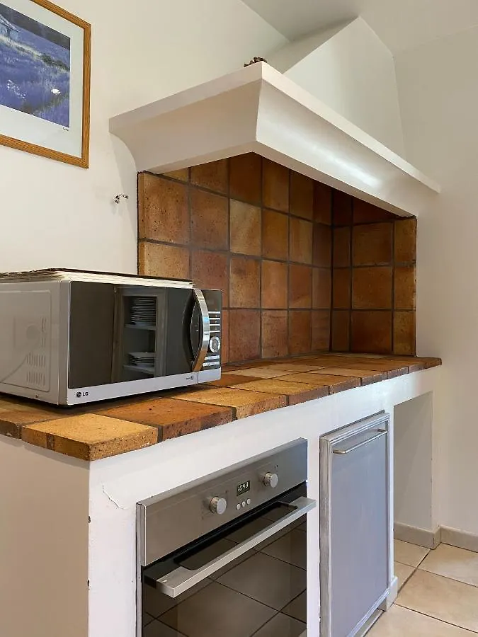La Maison De Inna Bonnieux 0*,  France